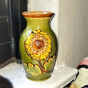 Vase with a 3-Dimensional Sunflower